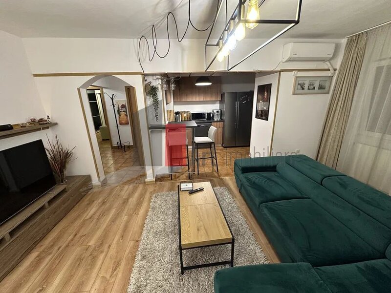 Trei camere lux, zona linistita, metrou, mobilat, utilat, parcare.